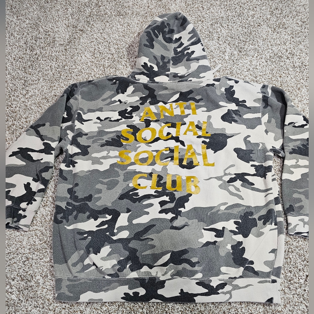 Pre owned antisocial social club camo hoodie
